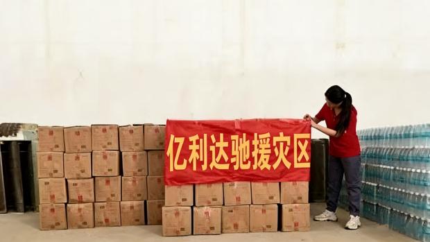 イリダは48時間以内に100万の被災地に防水梱包材を届けた